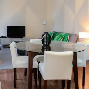 lisbon-apartment-near-marqus-pombal-square.hotels-lisbon-portugal.com/